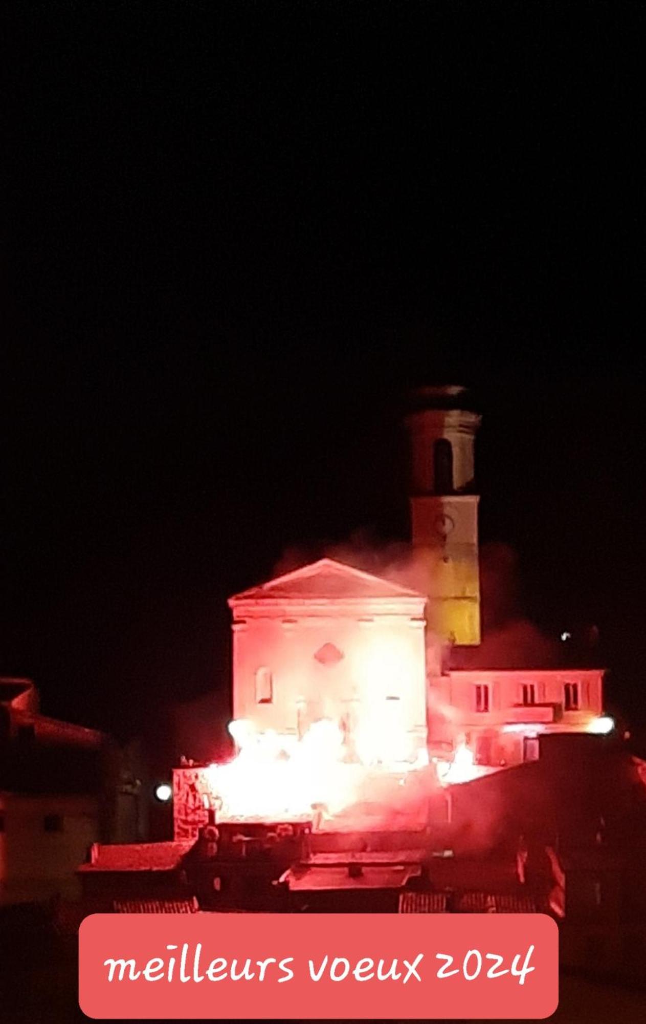 Gite Des Remparts Lucéram Esterno foto